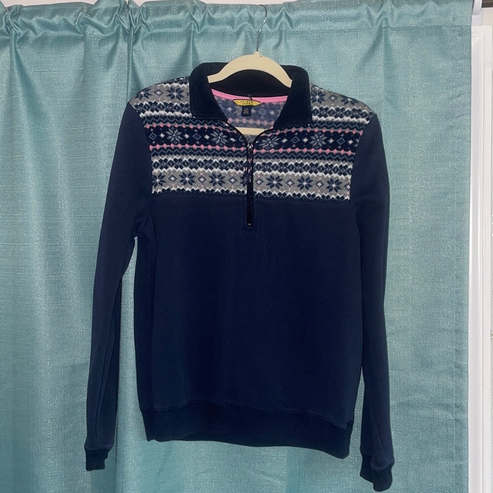 Women’s sweatshirt